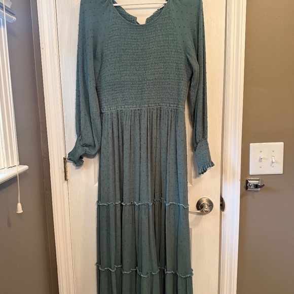 Bayley Smocked Dotted Maxi Dress | Dark Eucalyptus - M - Picture 2 of 4